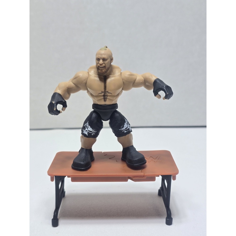 Mattel WWE Knuckle Crunchers Exclusive Brock Lesnar Action Figure